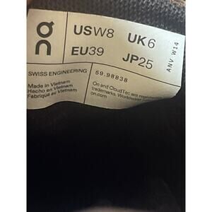 On Running Women's Cloud 5 Waterproof Black Sneakers 59.98838 US Size 8